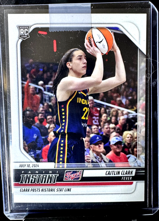 Caitlin Clark Rookie #144 /14567 (RC) 2024-25 Panini WNBA